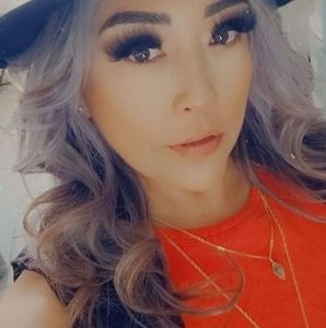 Meet your Posher, Toñita